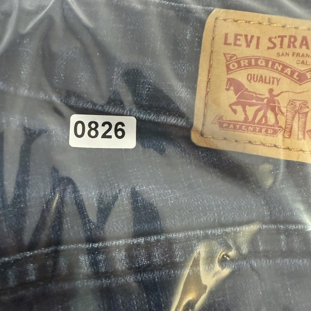 Signature Levi Strauss Womens Jeans size 6 Mid Rise Classic Straight Blue