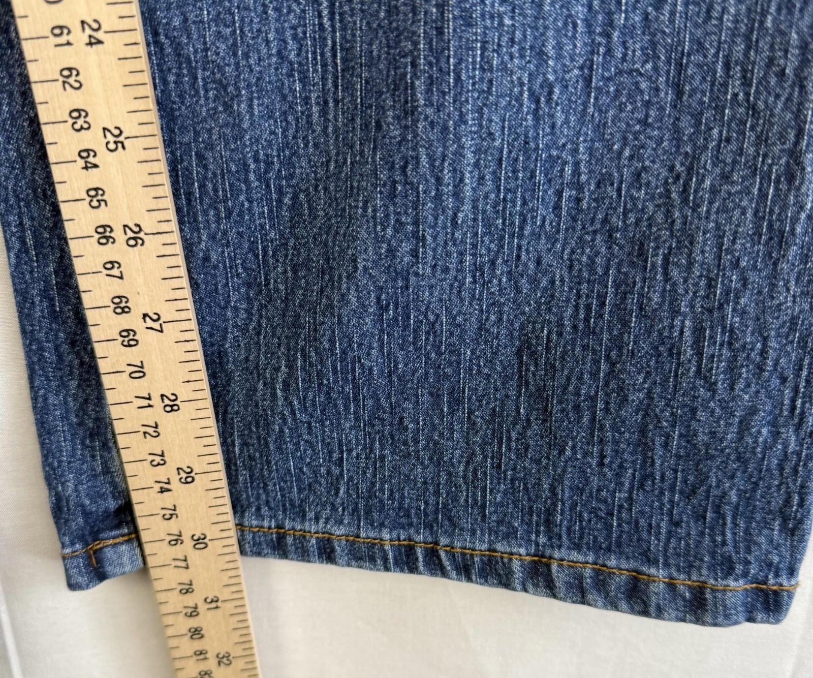 Cosmopolitan Jeanswear Womens Size 12 Bootcut Blue Jeans Embroidery Stretch