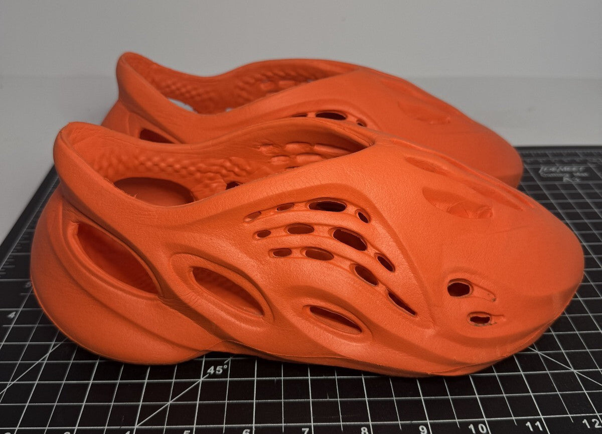 Non-Branded Foam Runner Orange Mens Size 8 Pre-Owned