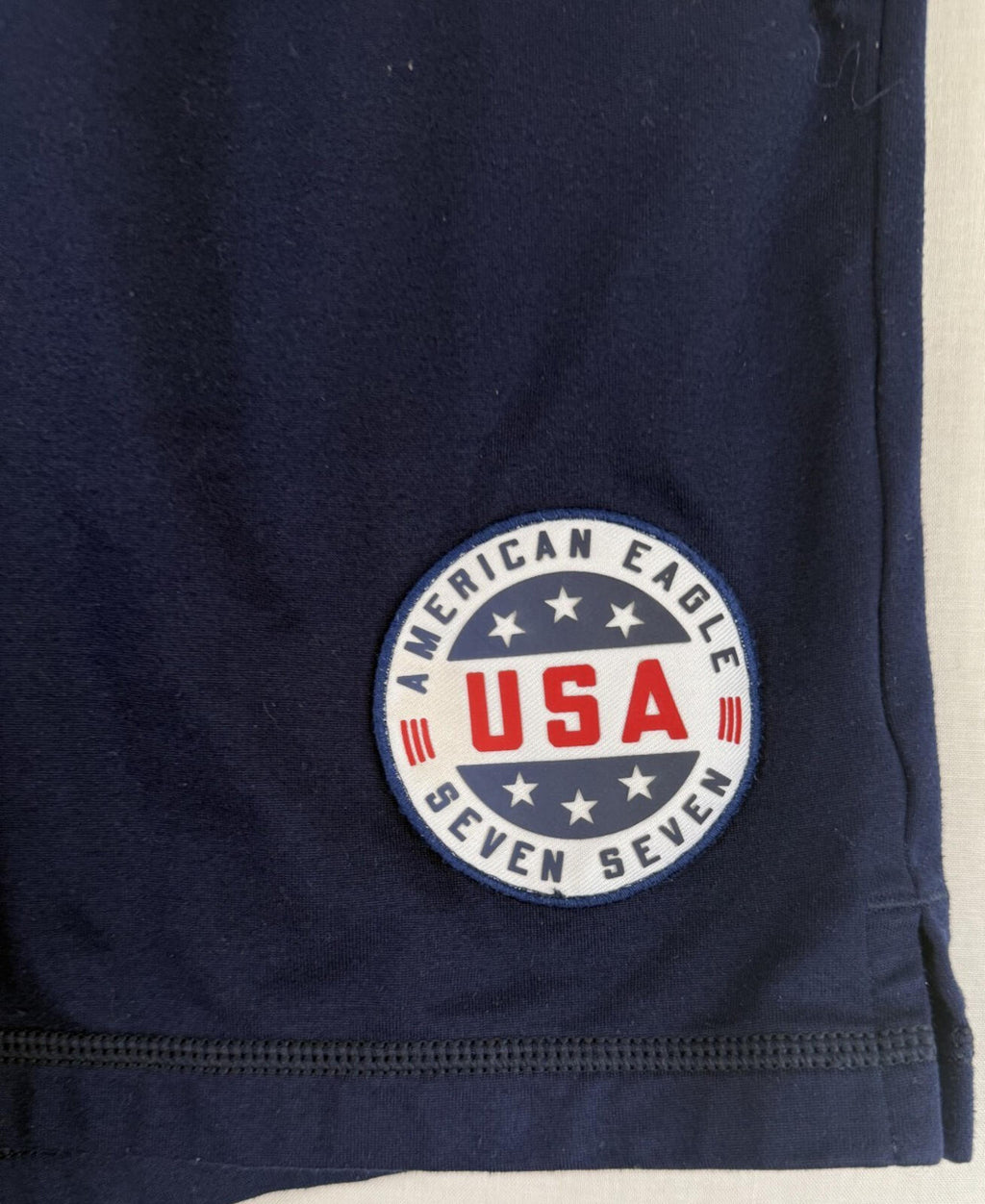 American Eagle Mens Basketball Shorts USA Sz Large Zipper Pockets Drawstring