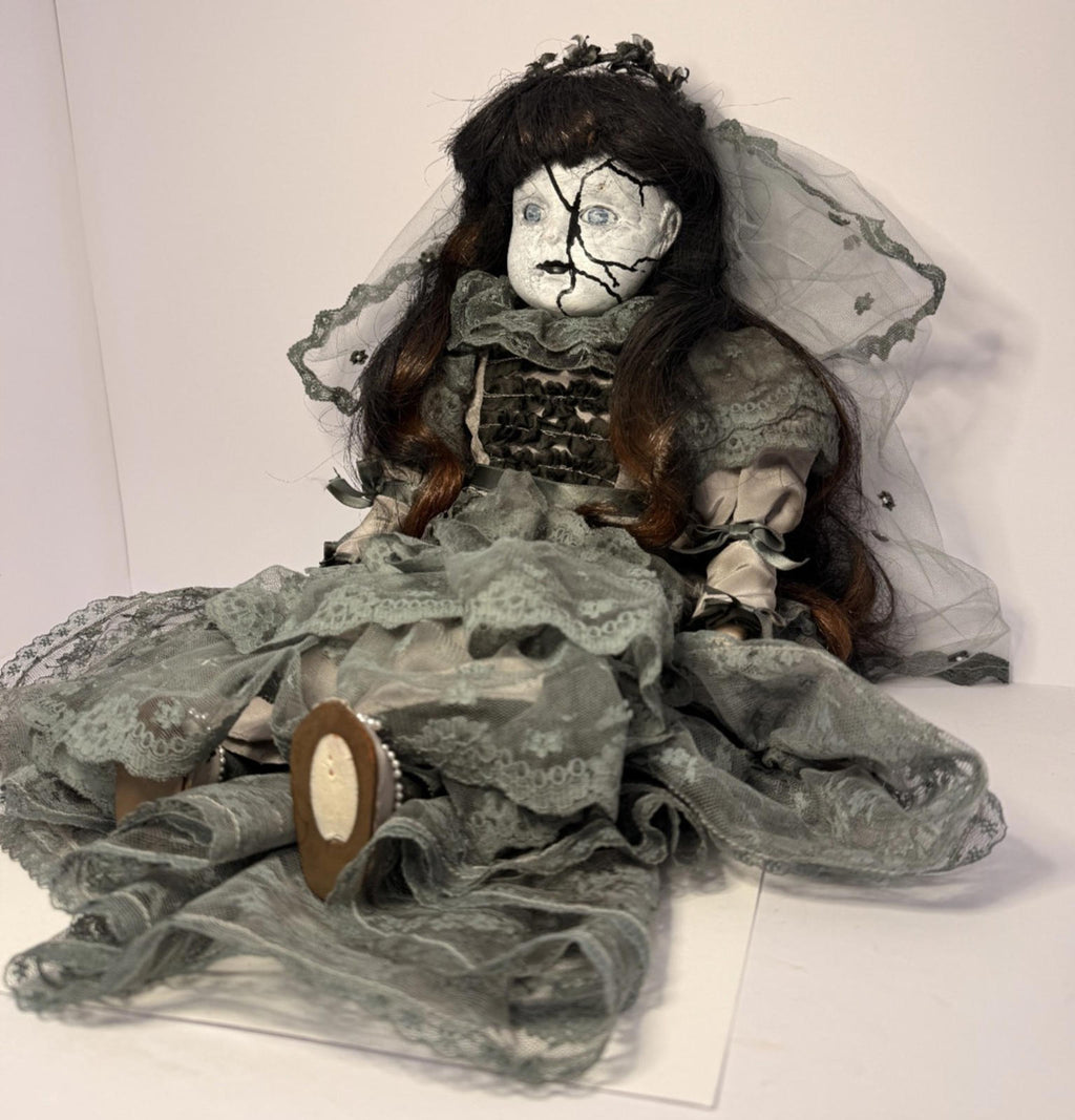 Meet Elara - OOAK Scary Creepy Doll 20" Hand Painted Horror Haunting Art