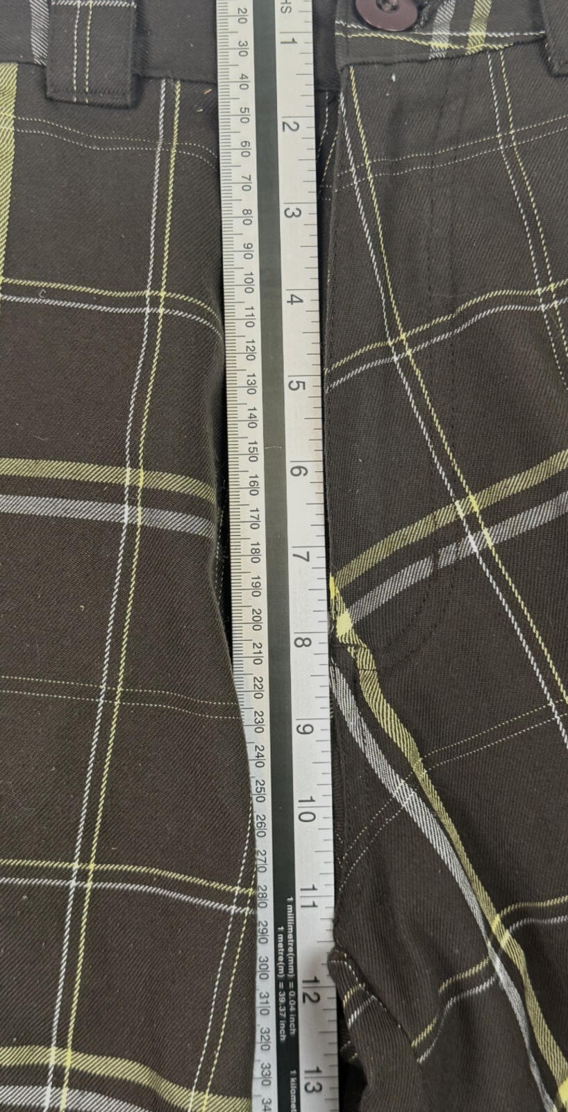 ONEILL Warren Bermuda Shorts Mens 28 Brown Plaid Soft Viscose Blend Surf Beach