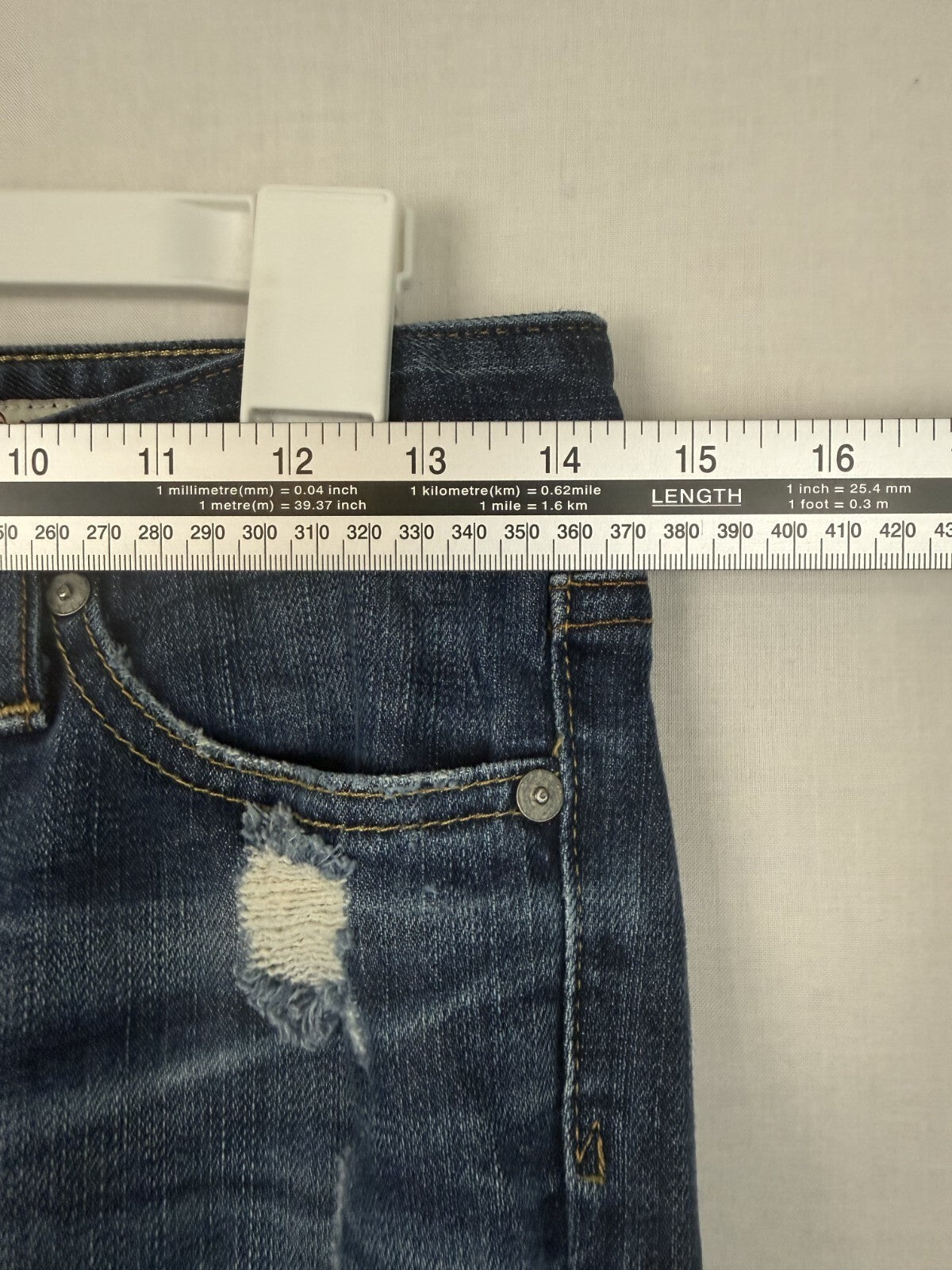 AG Adriano Goldschmied Premiere Skinny Straight Jeans Womens Size 27R Distressed