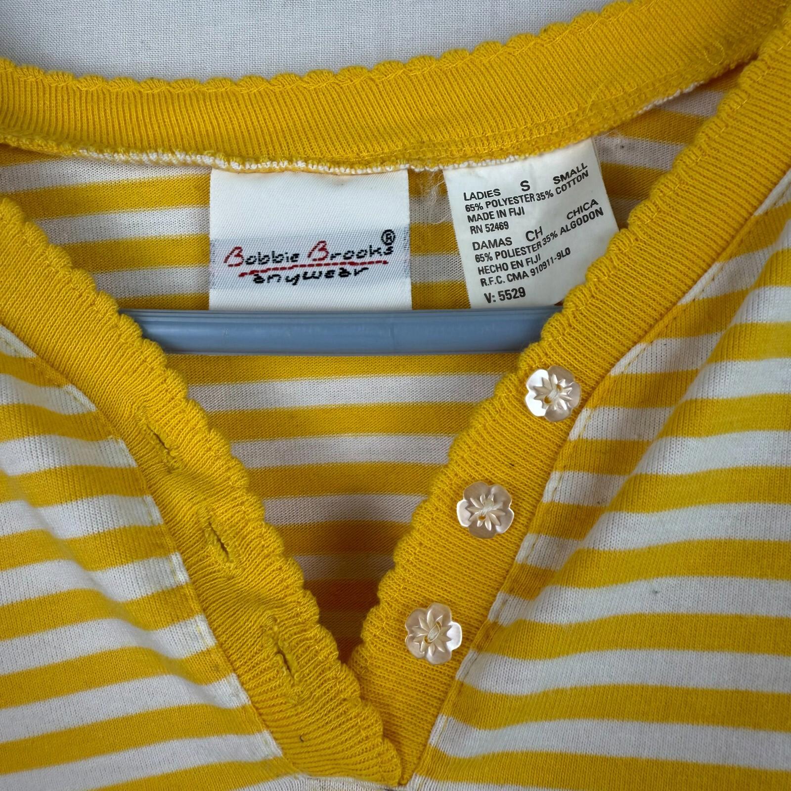 BOBBIE BROOKS Womens Shirt~Yellow & White Stripe~V-Neck~Short Sleeve Size Small