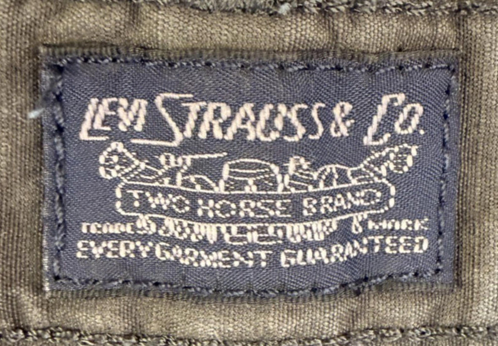 Levi's Strauss Men's Cargo Gray Shorts Size 38 Inseam 9" Excellent Condition