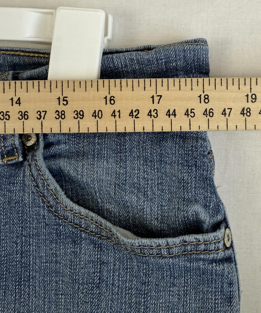 Levis 550 Relaxed Bootcut Womens Jeans Size 16M Blue Denim Stretch Mid Rise