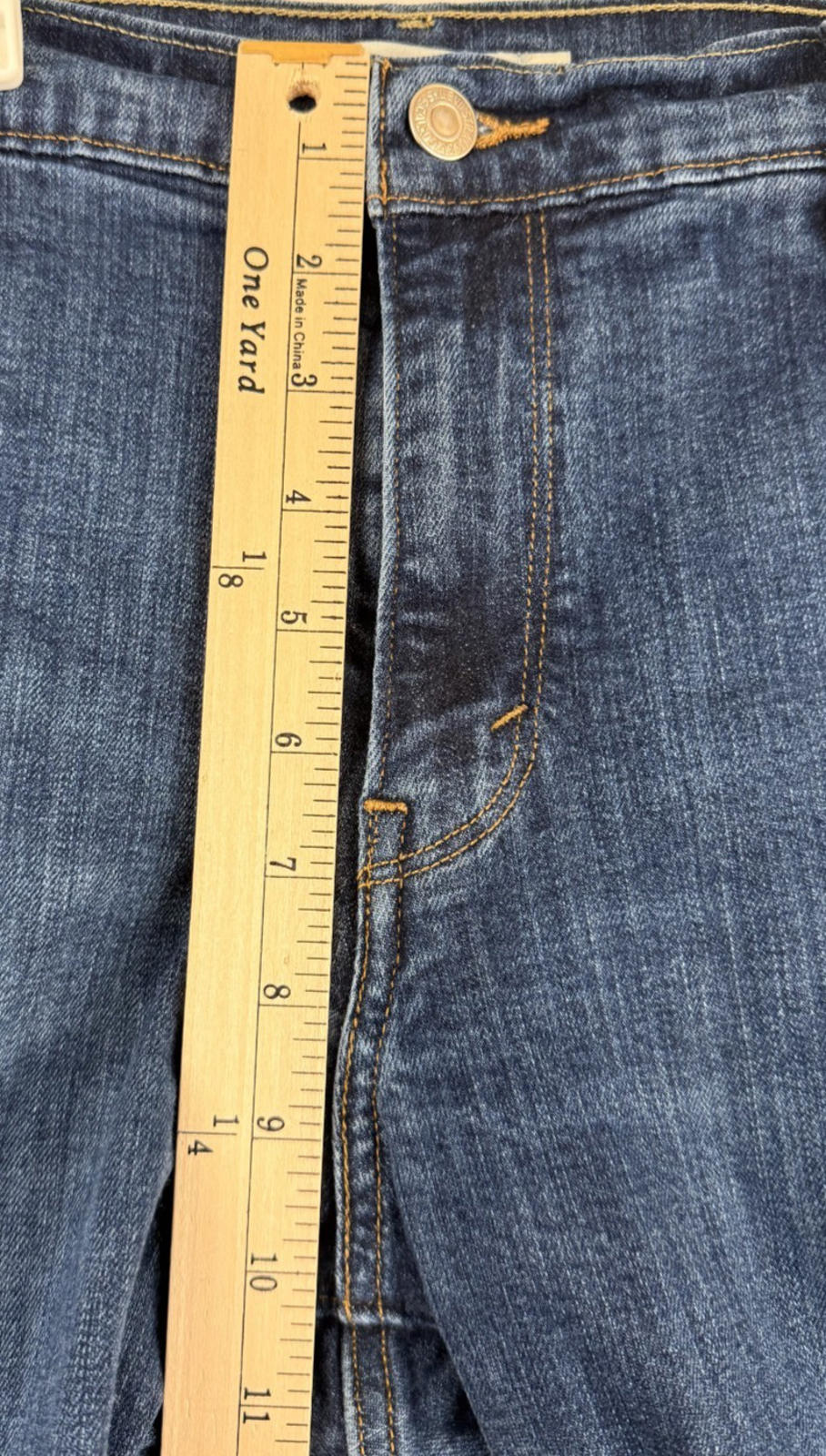 Levi's 505 Women's Striaght Leg Jeans Meduim Wash Size 16 Blue