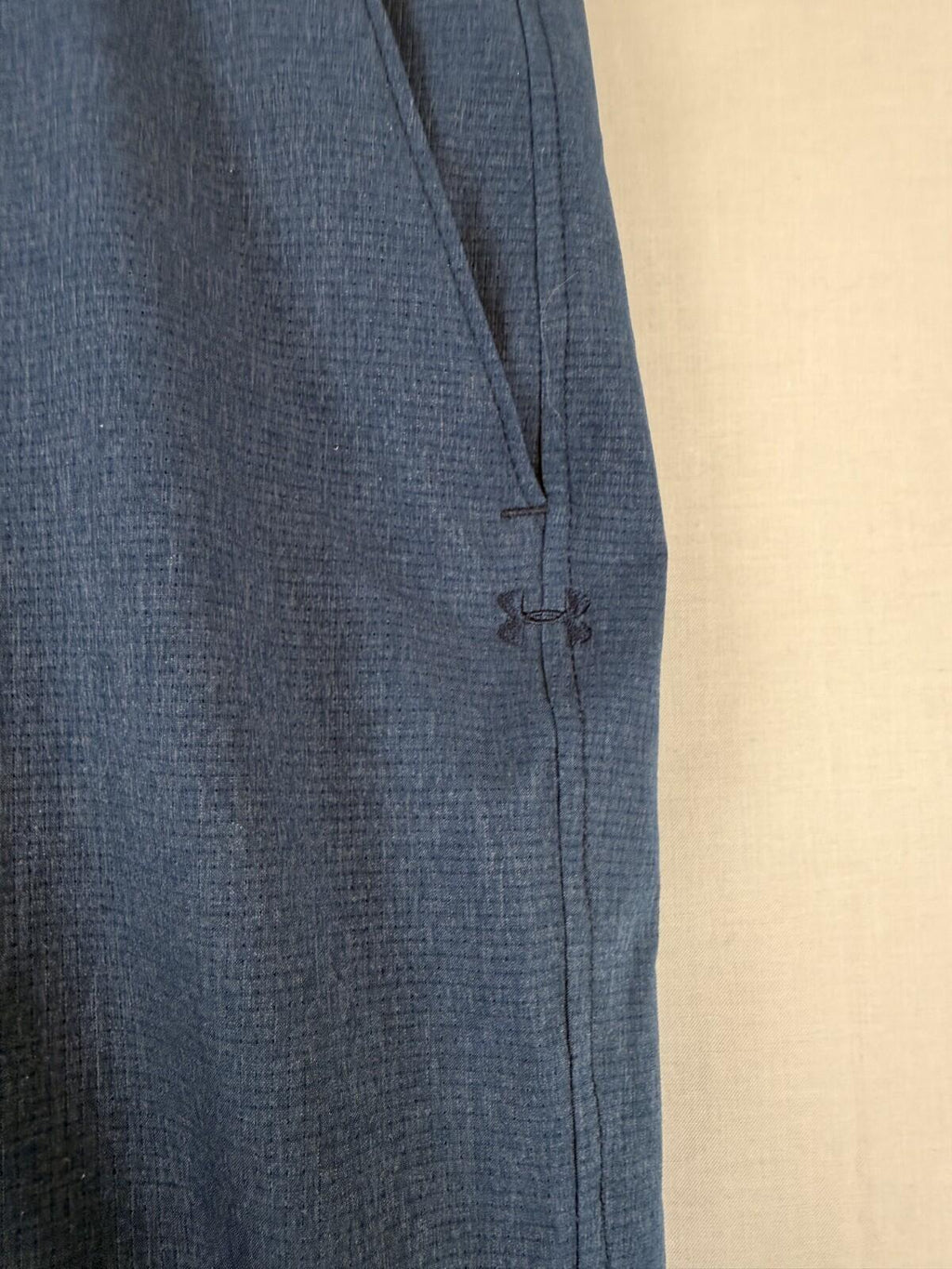 Under Armour Golf Chino Shorts Mens 38 X 10 Blue Loose Polyester