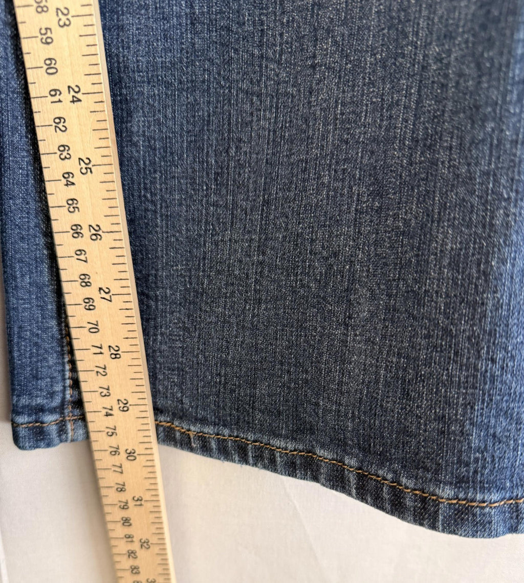 Levi's 515 Bootcut Women's Size 16M W33 L32 Blue Denim Jeans Casual Pants