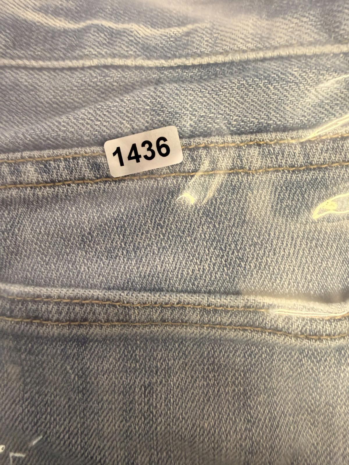 J.Crew Matchstick Womens Sz 31 Mid Rise Light Wash Distressed Denim Jeans