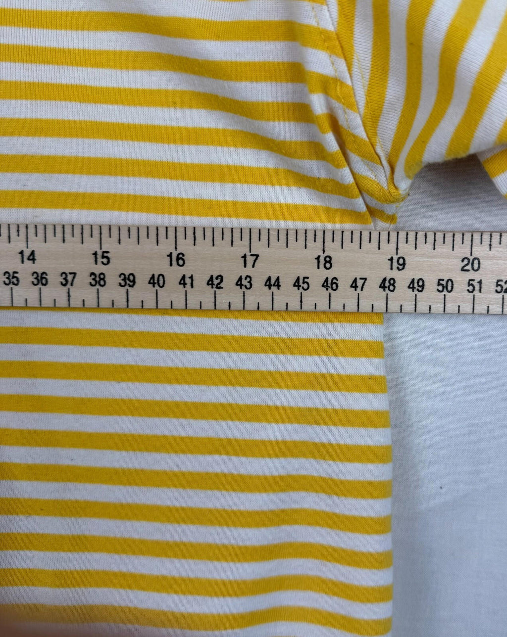 BOBBIE BROOKS Womens Shirt~Yellow & White Stripe~V-Neck~Short Sleeve Size Small