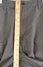 Levi's Strauss Men's Cargo Gray Shorts Size 38 Inseam 9" Excellent Condition