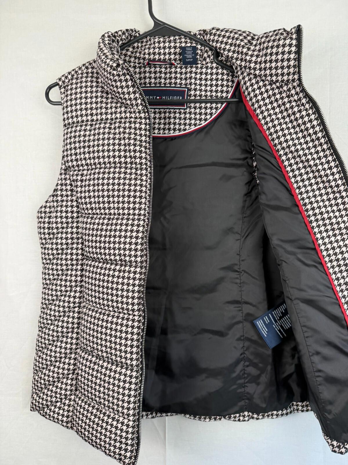 TOMMY HILFIGER Puffer Vest Womens Small Classic Houndstooth Jacket Black White