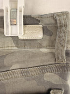 Seven 7 Shorts Womens Sz 12 Tummyless Bermuda Camo Denim Stretch Trendy Casual