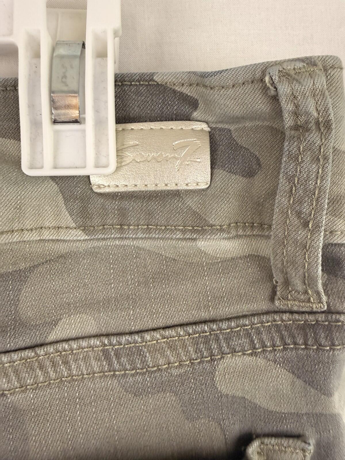 Seven 7 Shorts Womens Sz 12 Tummyless Bermuda Camo Denim Stretch Trendy Casual
