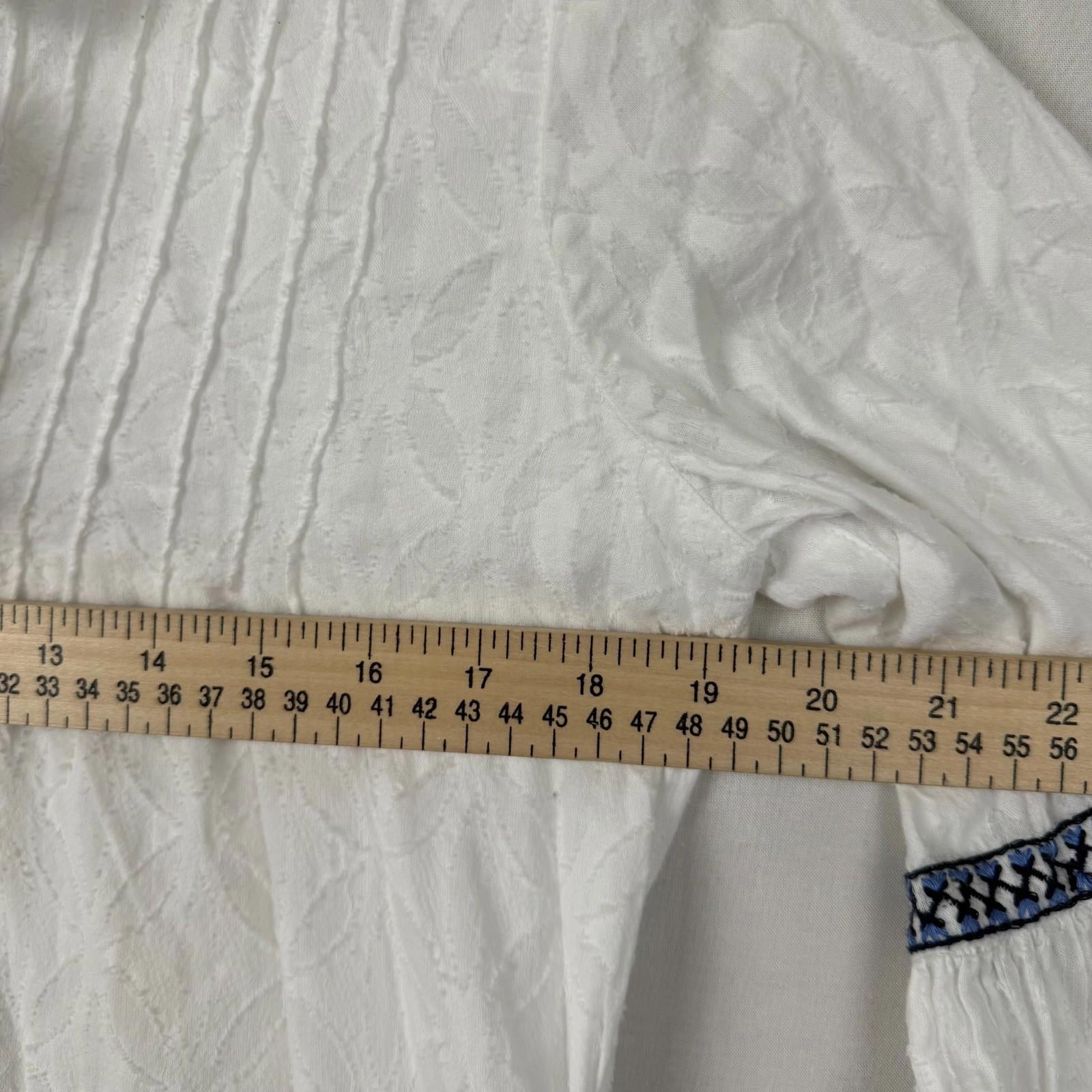 Tommy Bahama Womens Shirt Size XS 100% Cotton Flowy White Embroidered