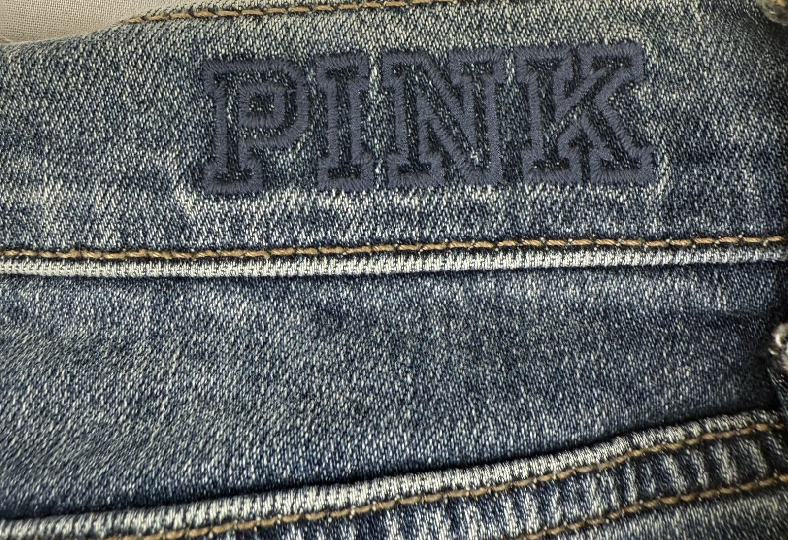 PINK Victoria's Secret womens cut-off high rise shorts Sz 10 stretch Distressed