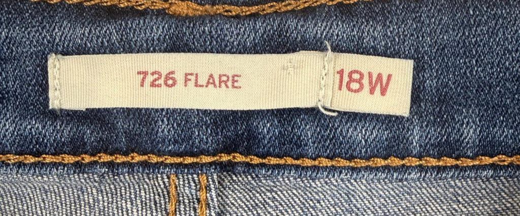 Levis 726 Jeans Womens Sz 18W Flare High Rise Denim Stretch Comfort Medium Wash