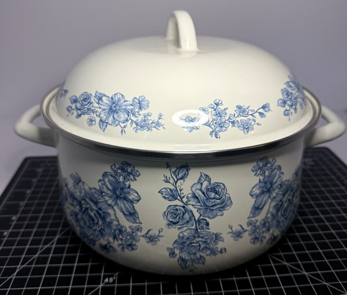 Pioneer Woman Vintage Floral Stock Pot. 4qt.