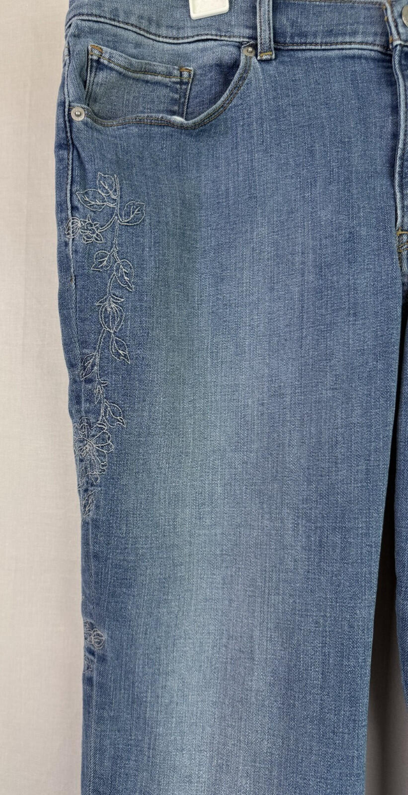 Levis Womens Classic Bootcut Jeans Size 16 Blue Denim Stretch Cotton Blend