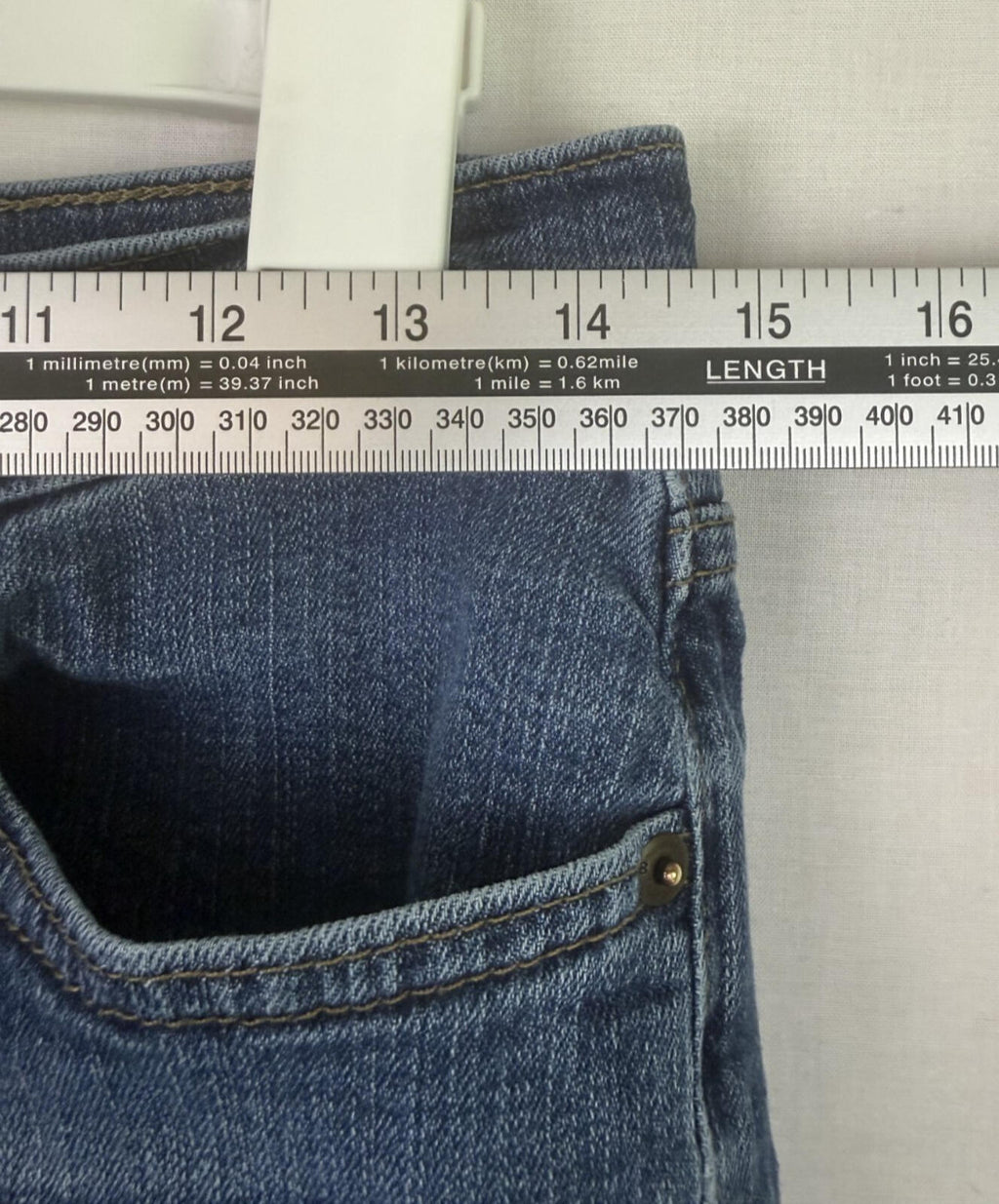 Banana Republic Girlfriend Jeans Womens 28/6 Dark Wash Straight Leg Denim