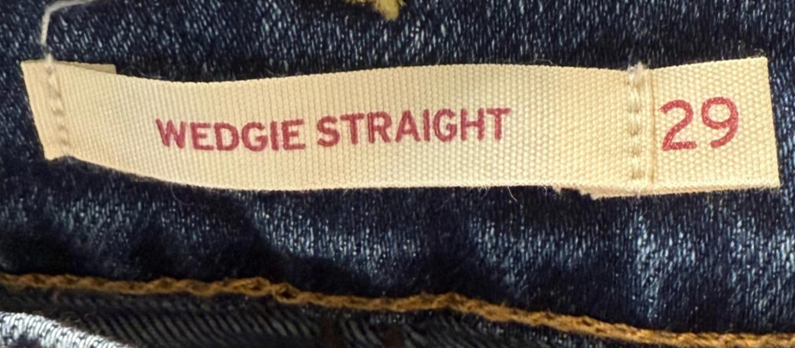 Levi's Jeans Womens Wedgie Straight High Rise Sz 8 X Short Blue Distressed NEW