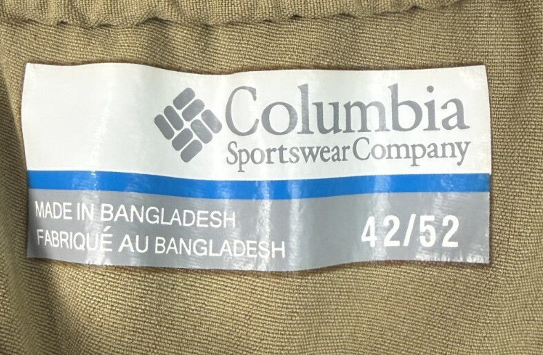 Columbia Shorts Mens 42/52 Tan Hiking Performance Stretch Zip Pocketed