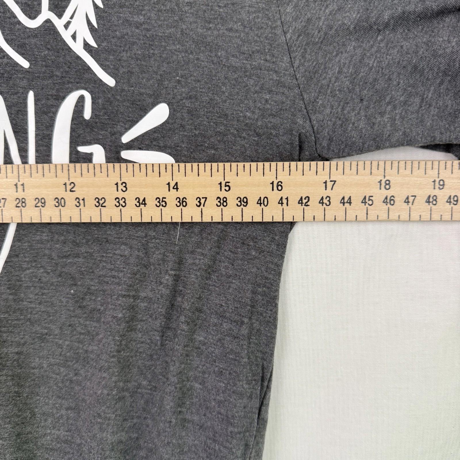 Camping Crew T-Shirt Womens Size Small