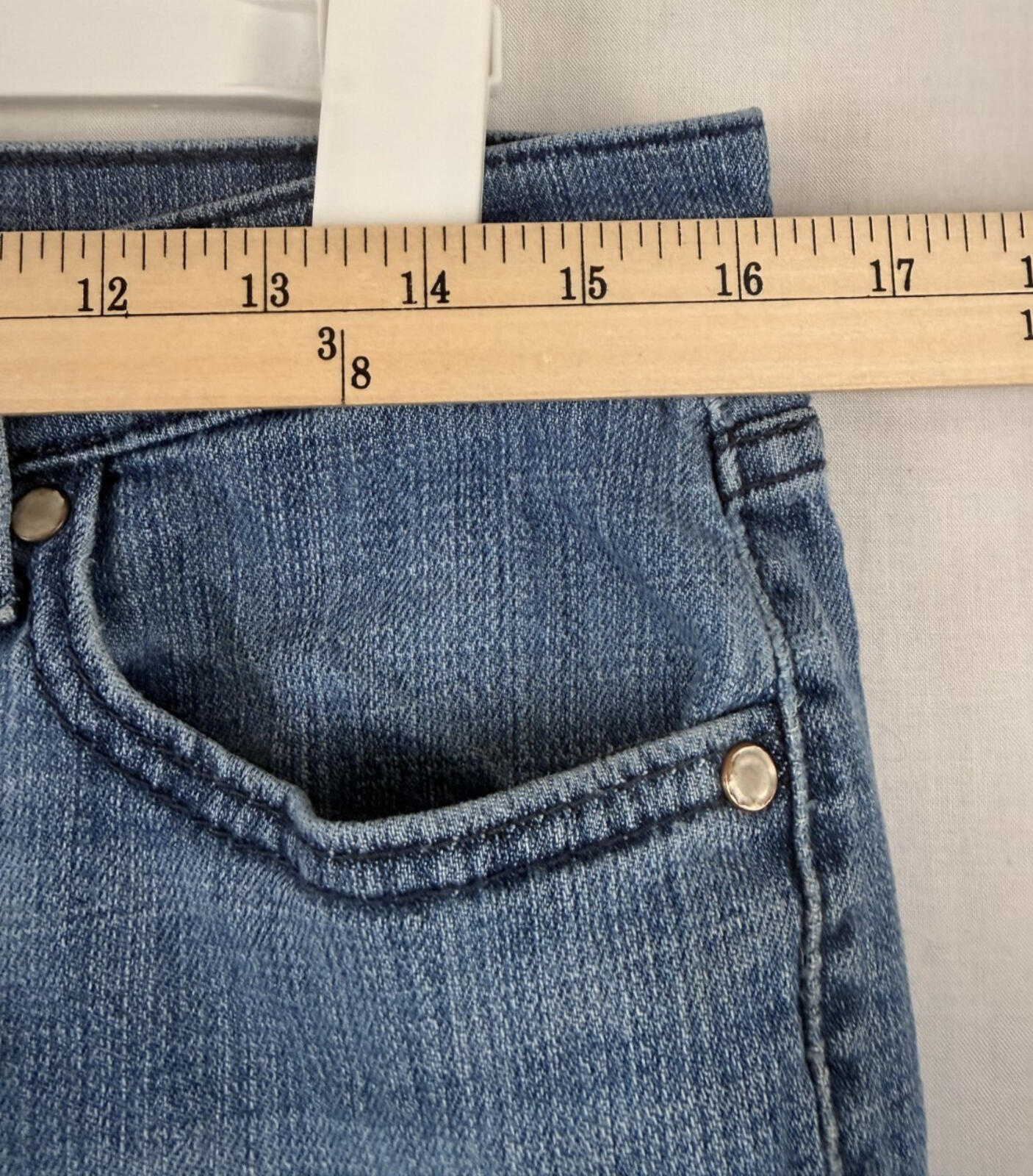 Levis Jeans Womens Size 10 Short 32x28 Blue 515 Bootcut Stretch Denim