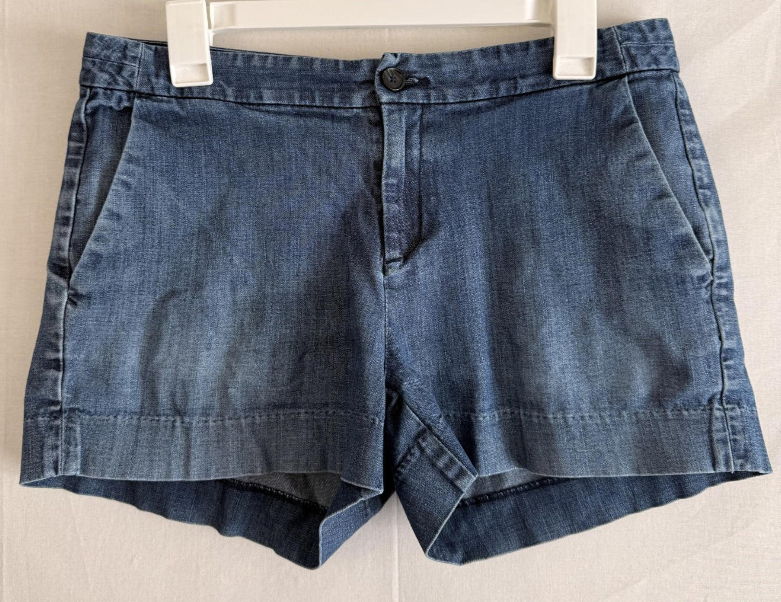 Banana Republic Hampton Fit Jean Shorts Womens 28/6 Blue Denim Dark Wash Retro