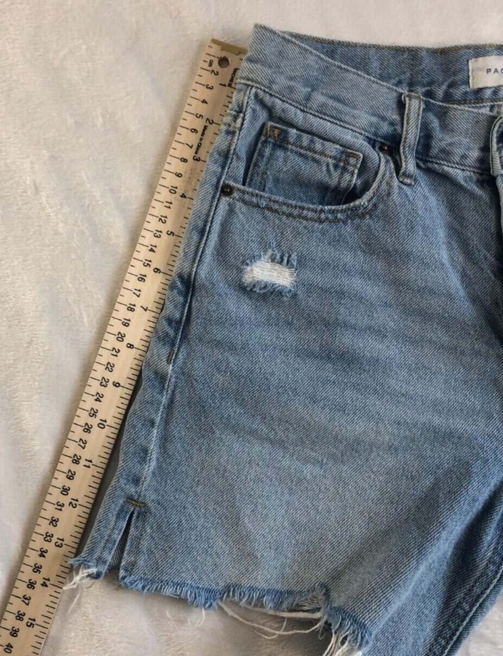 PacSun Shorts Womens 24 Vintage High Rise Cut-Off Blue Jean Distressed Denim