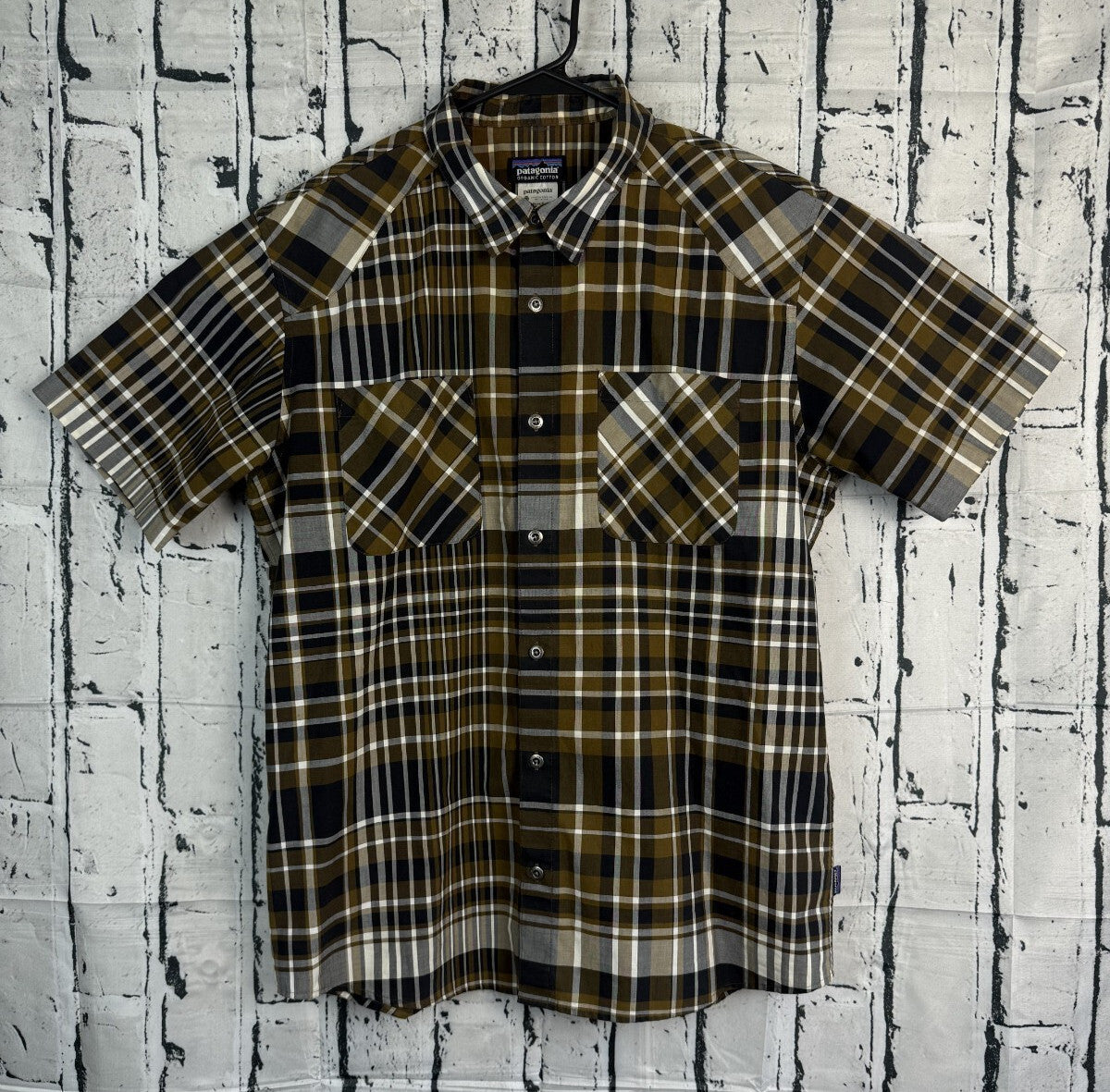 Patagonia Mens Large Organic Cotton Plaid Short Sleeve Button Down Shirt Brown