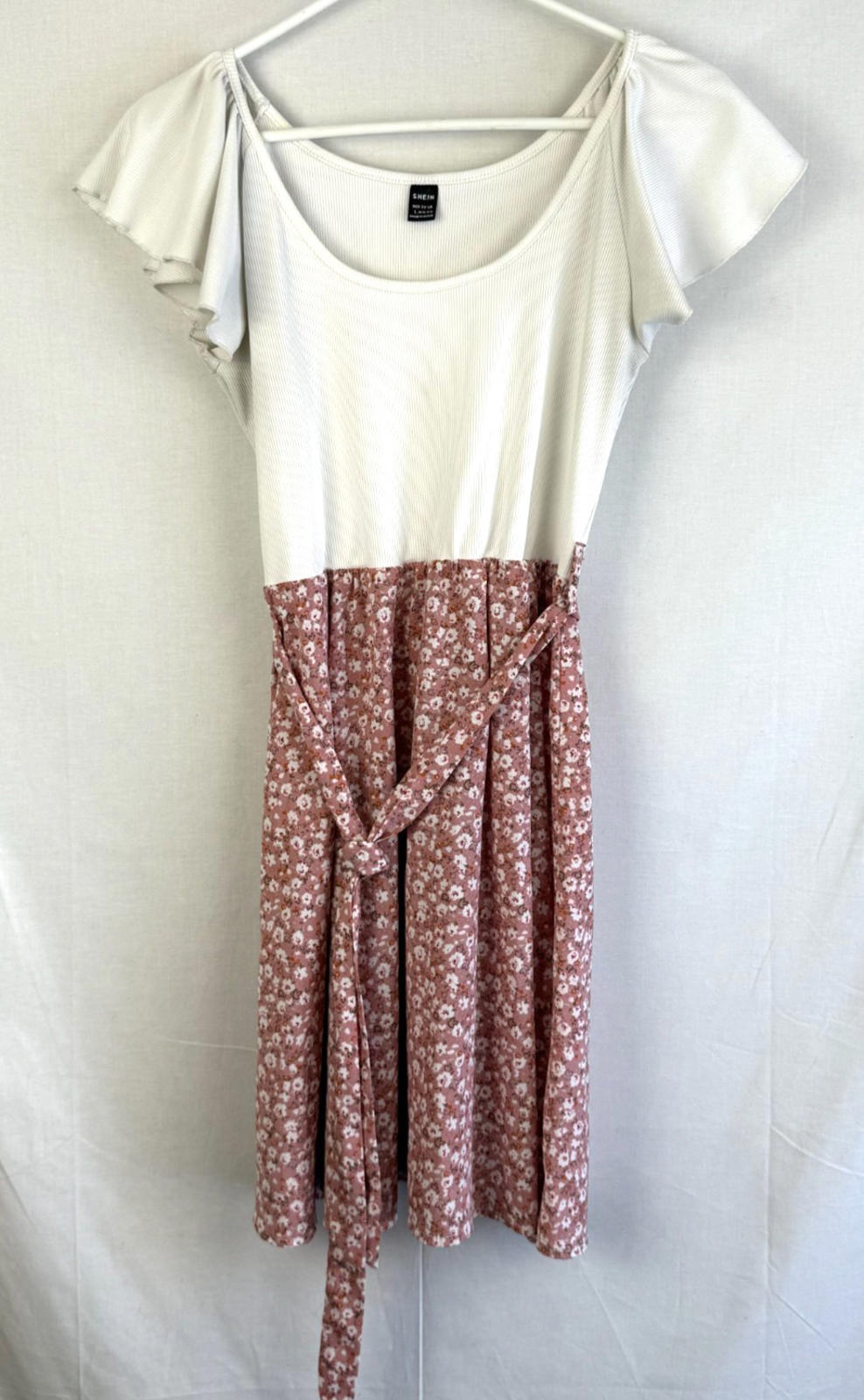 SHEIN Womens Dress Sz Large (runs small) White with Floral with Belt
