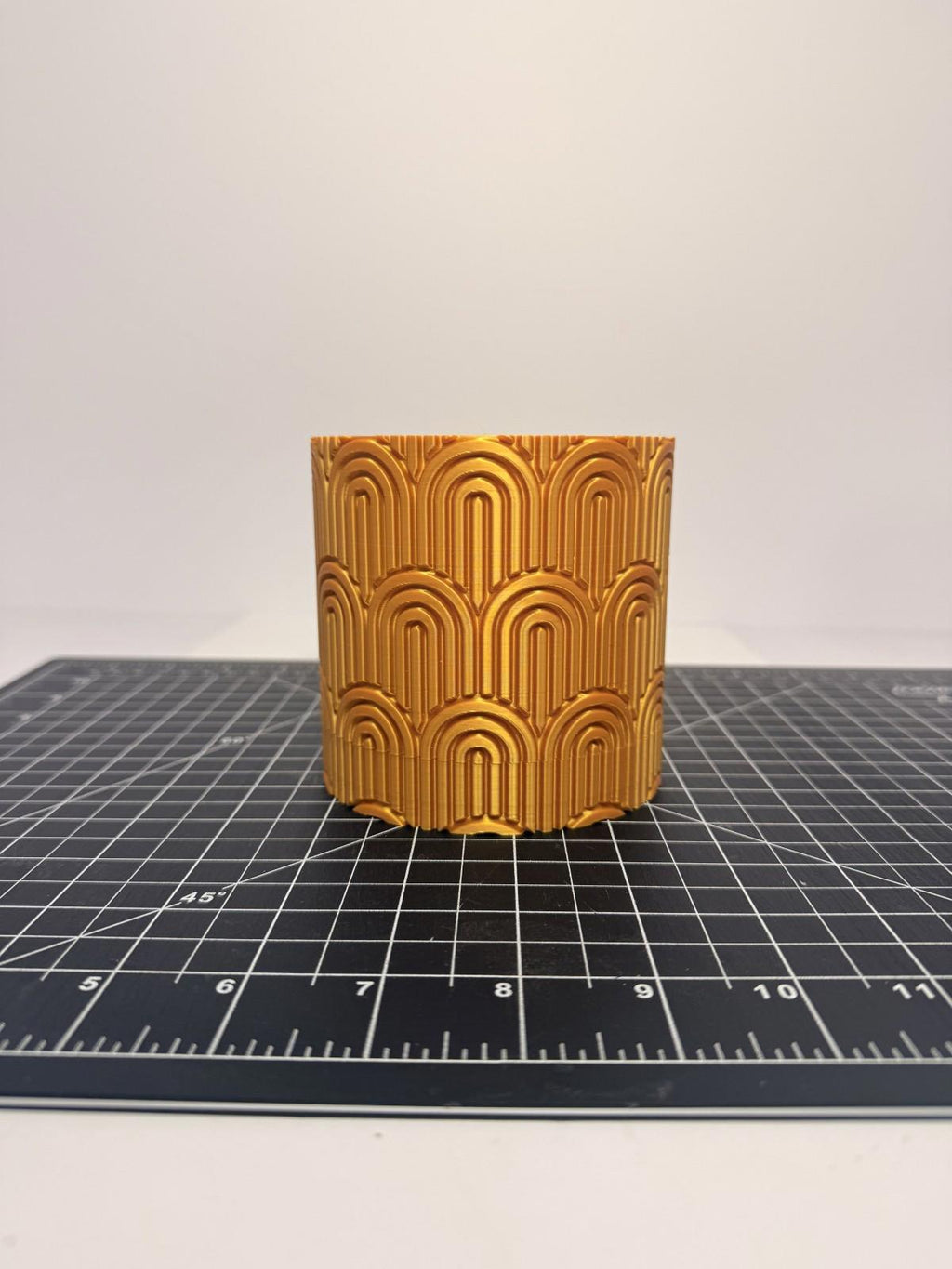 Wall Mounted Planter - PLA - Twist-off Bottom - Multiple Colors