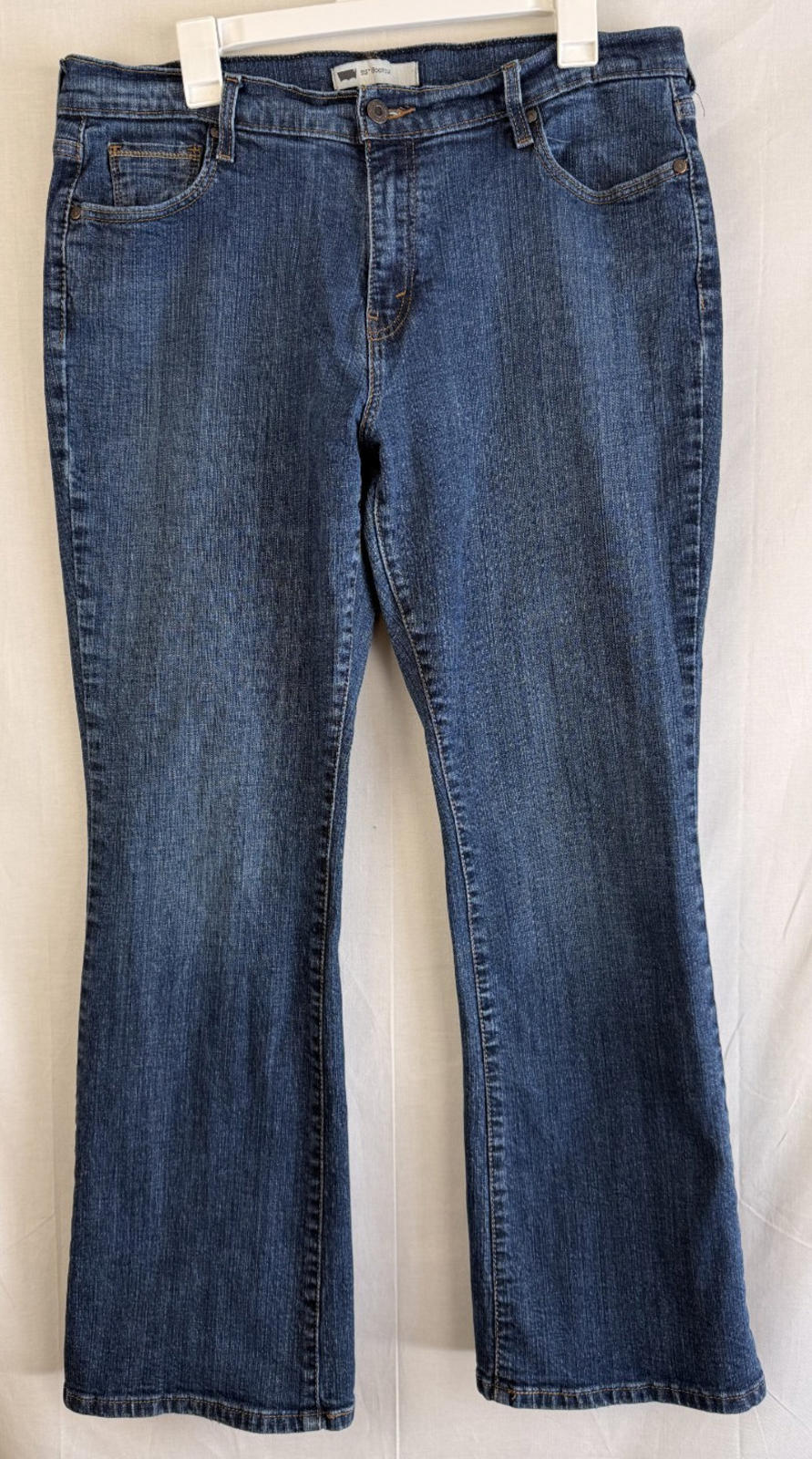 Levi's 515 Bootcut Women's Size 16M W33 L32 Blue Denim Jeans Casual Pants