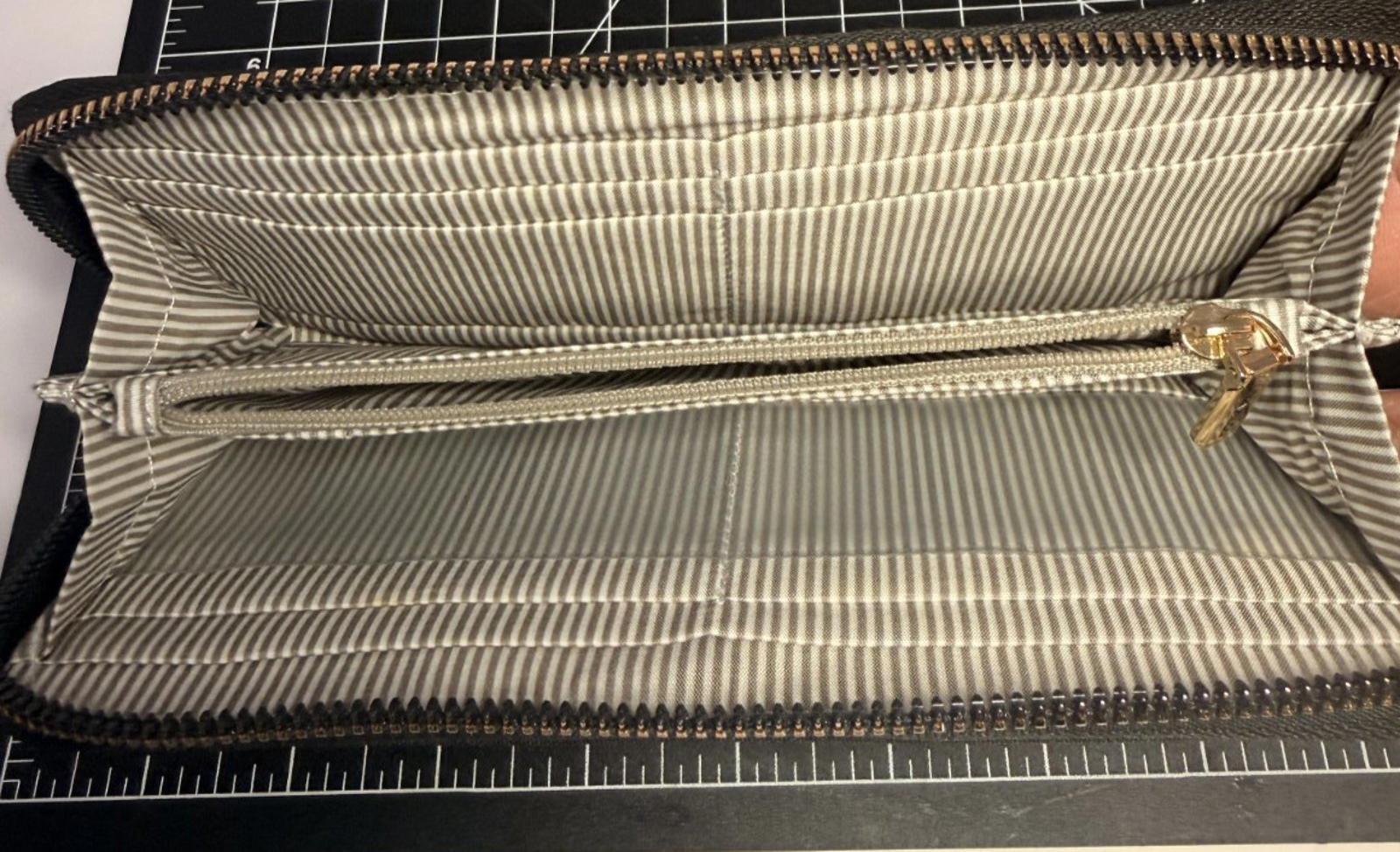 Travelon Anti Theft Addison Tote Bag Midnight Floral Travel 13x11x4  Black