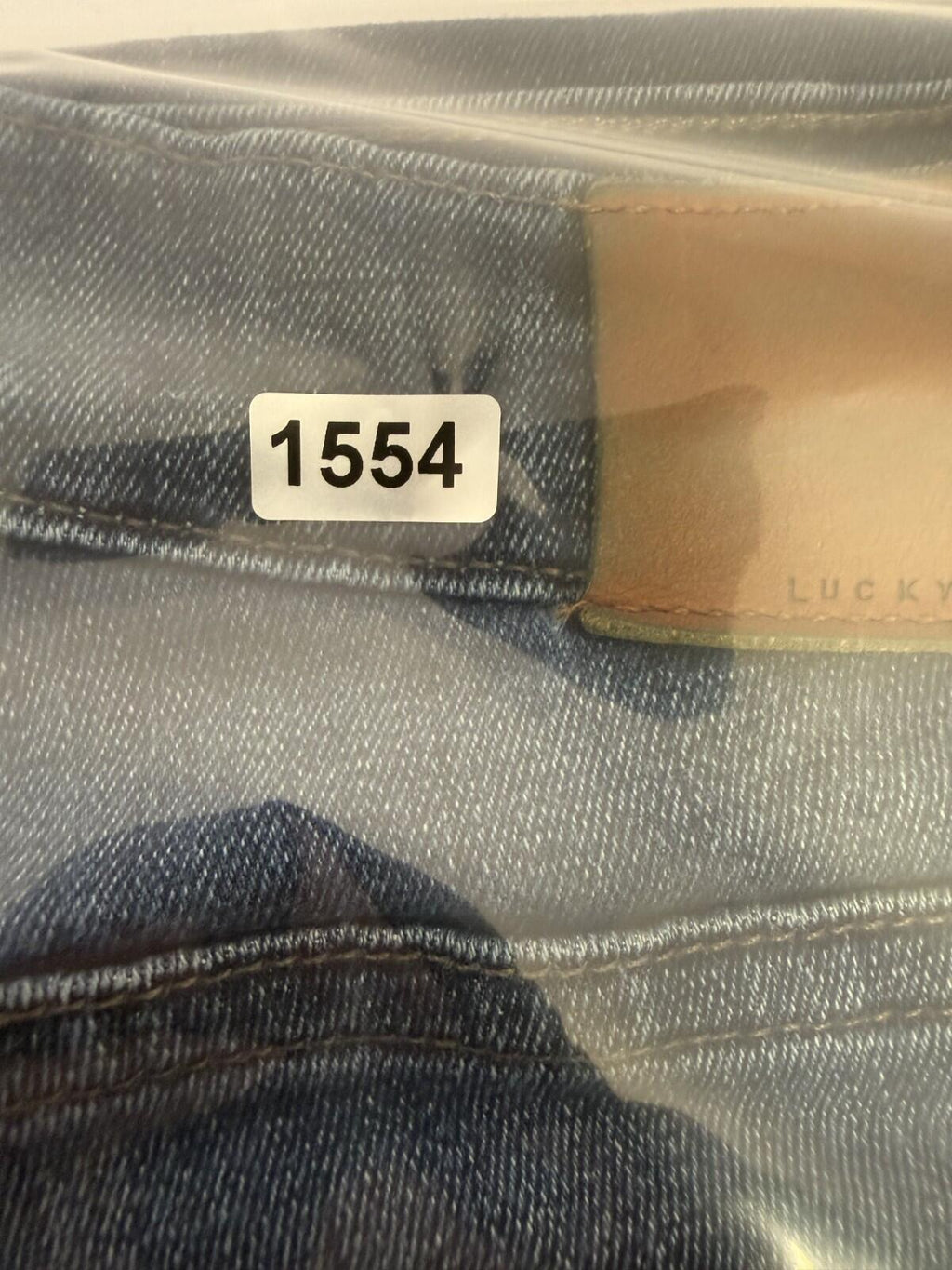 LUCKY BRAND Sweet Straight Candiani Denim Jeans 4/27 Medium Wash