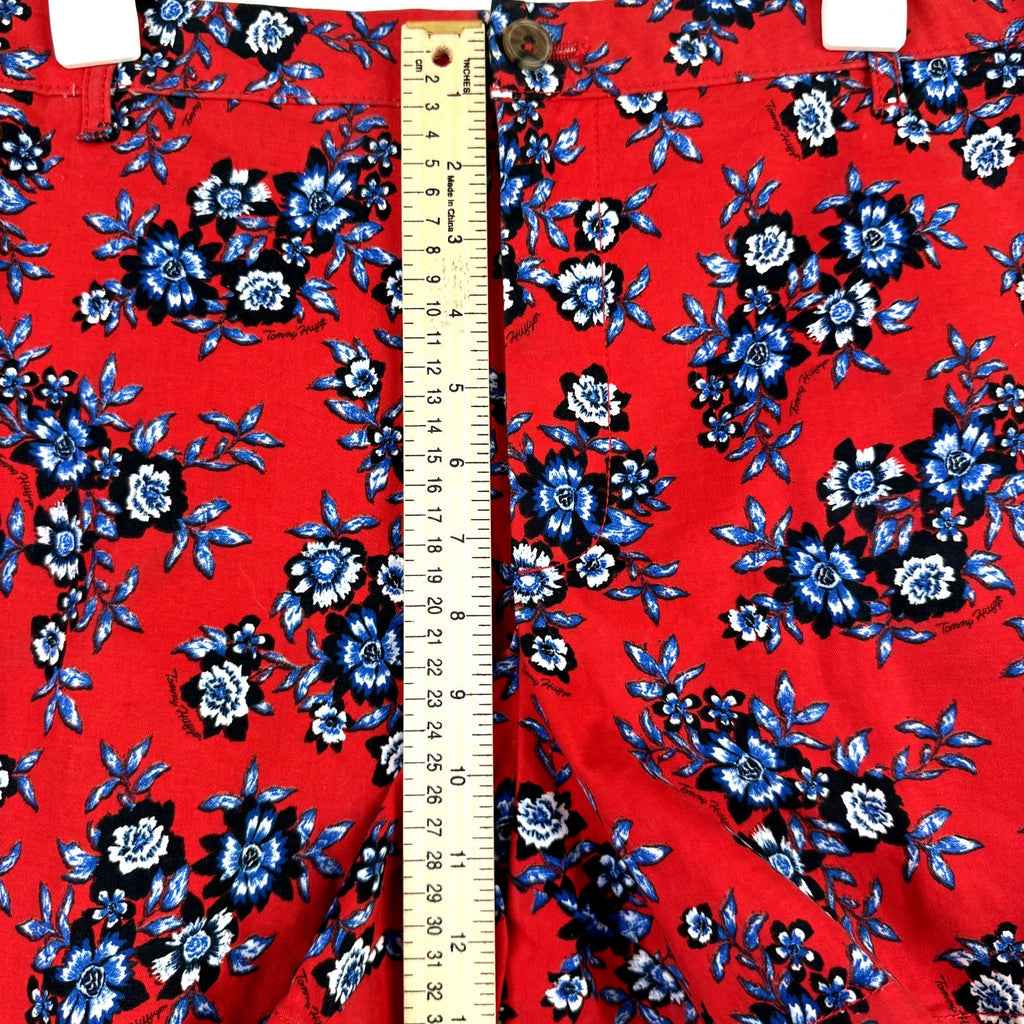 Tommy Hilfiger Womens Classic Stretch Shorts Size 16 Red Flowers