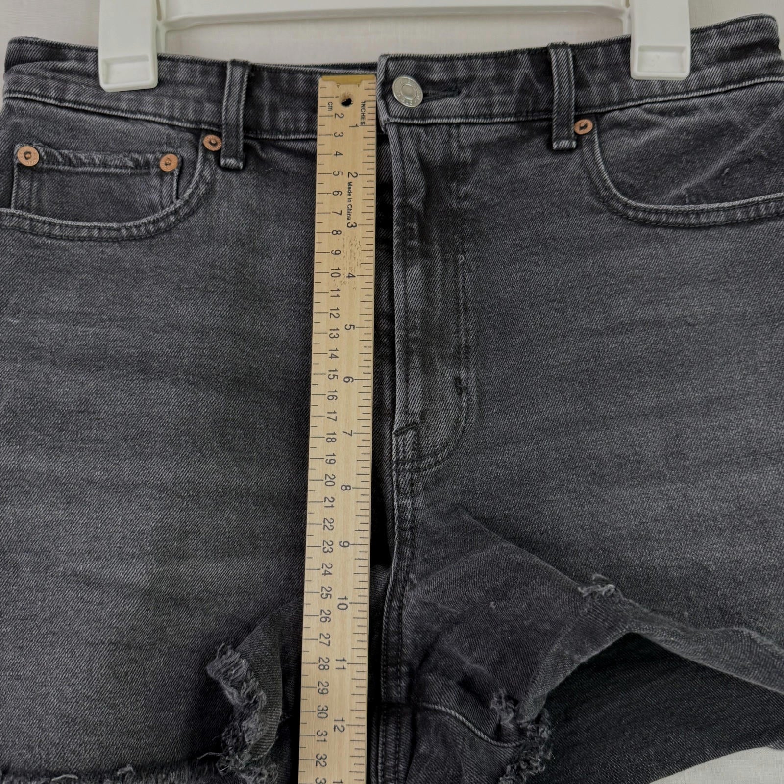 American Eagle Womens Size 12 Highest Rise 90's Boyfriend Shorts Stretch Black