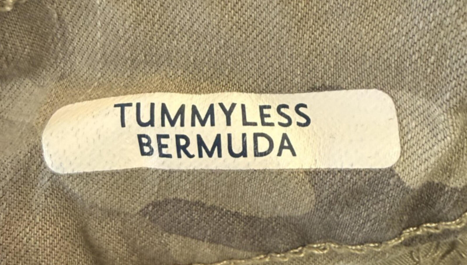 Seven 7 Shorts Womens Sz 12 Tummyless Bermuda Camo Denim Stretch Trendy Casual