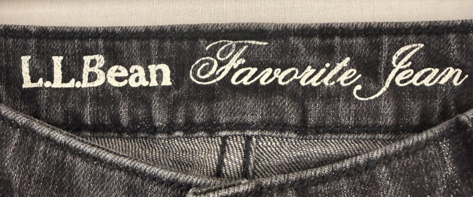 LL Bean Womens Favorite Fit Jeans Size 12 M/T Black Denim Straight Leg