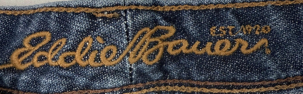 Eddie Bauer Womens Size 4P  Blue Denim Capri Jeans (28 x 19)