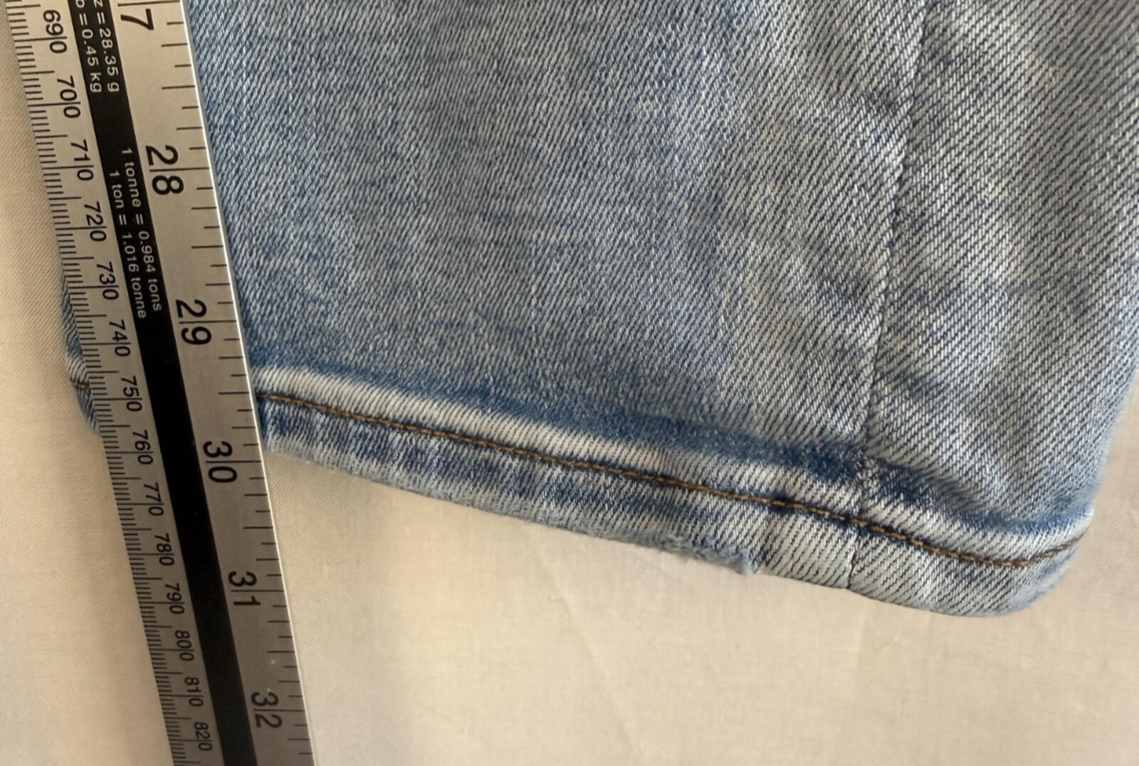 American Eagle Jeans Mens 34x32 Airflex 360 Slim Distressed Denim Y2K