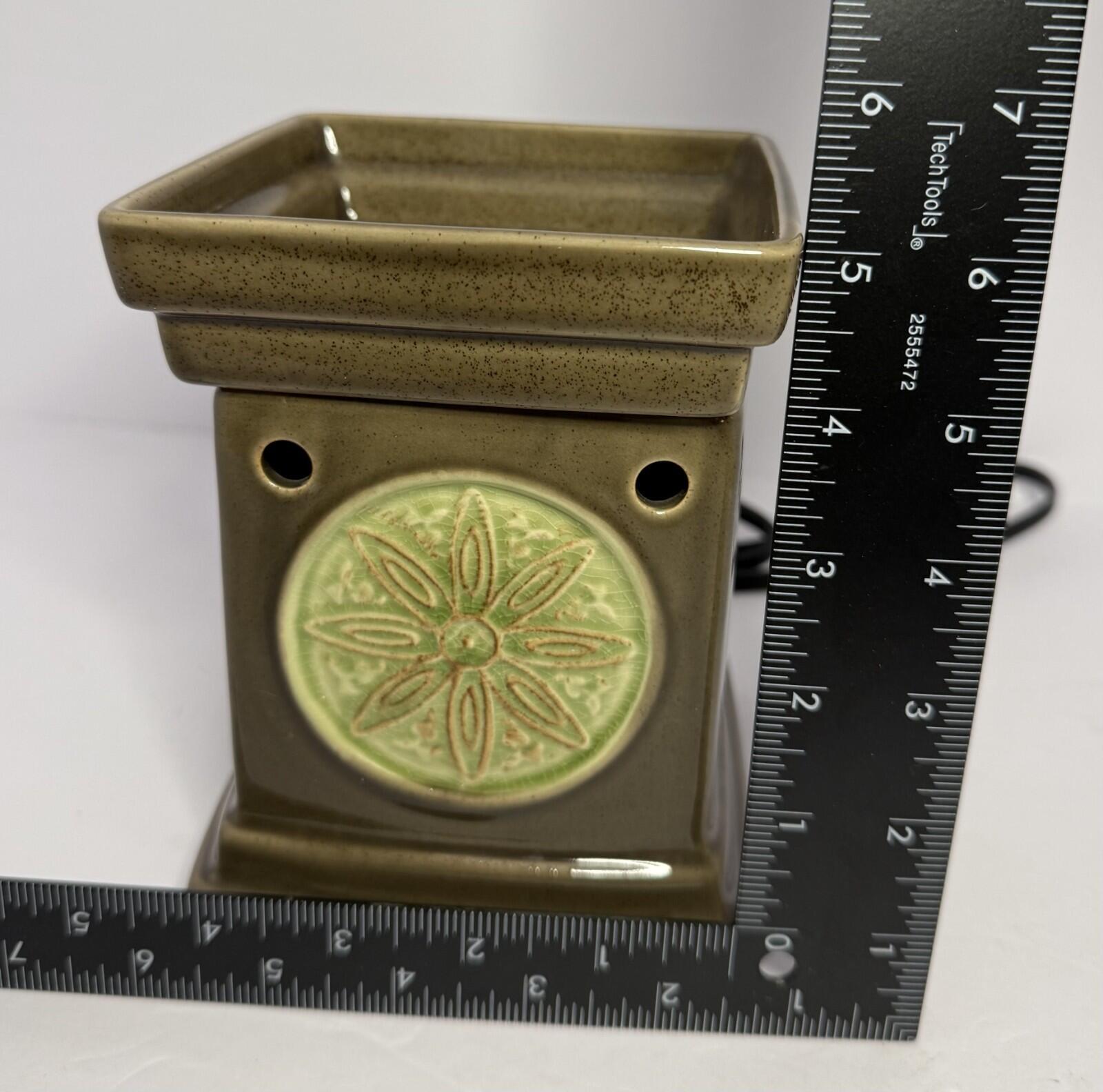 Scentsy Full Size Wax Warmer Brown & Green