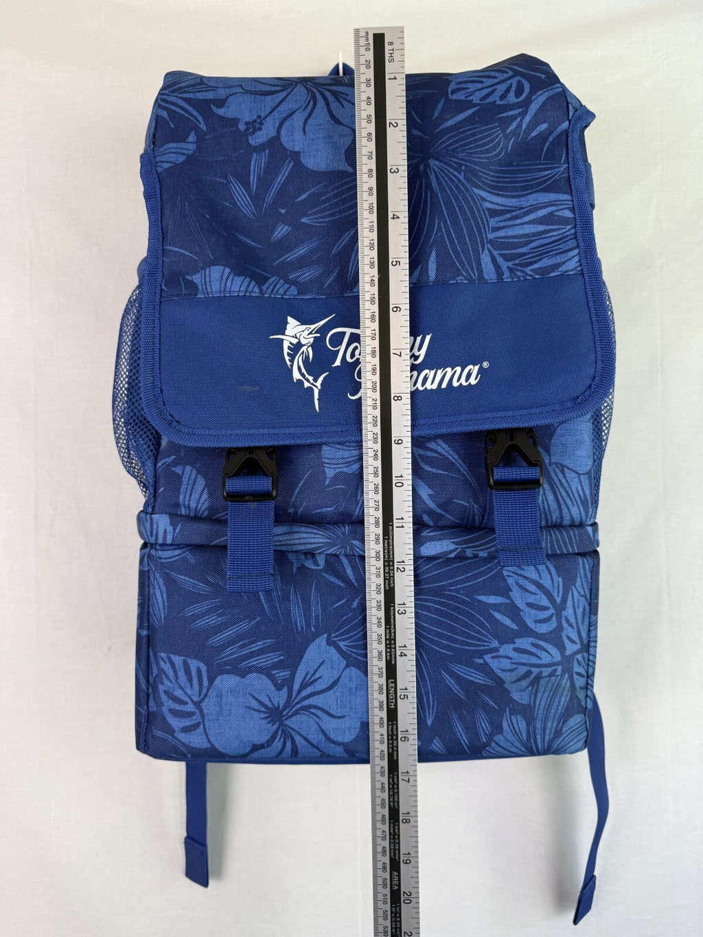 Tommy Bahama Relax Cooler Backpack 17 inches 2 Seperate Cooler Compartments