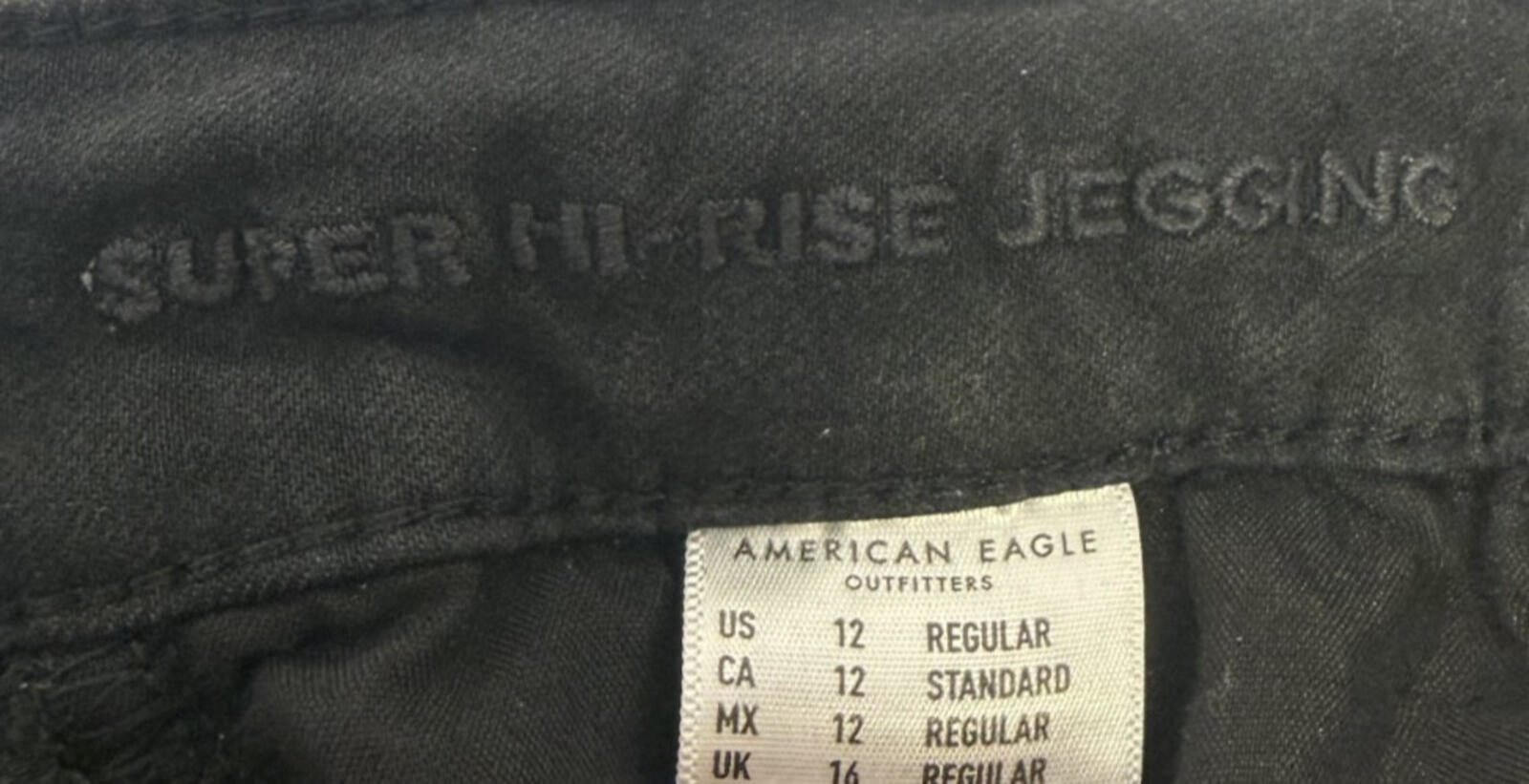American Eagle Next Level Stretch Super Hi Rise Jegging Womens 12 Black Distress