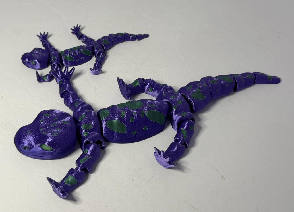 Flexi Salamander Mom and Baby - Glow in the Dark Eyes - 3D Printed PLA