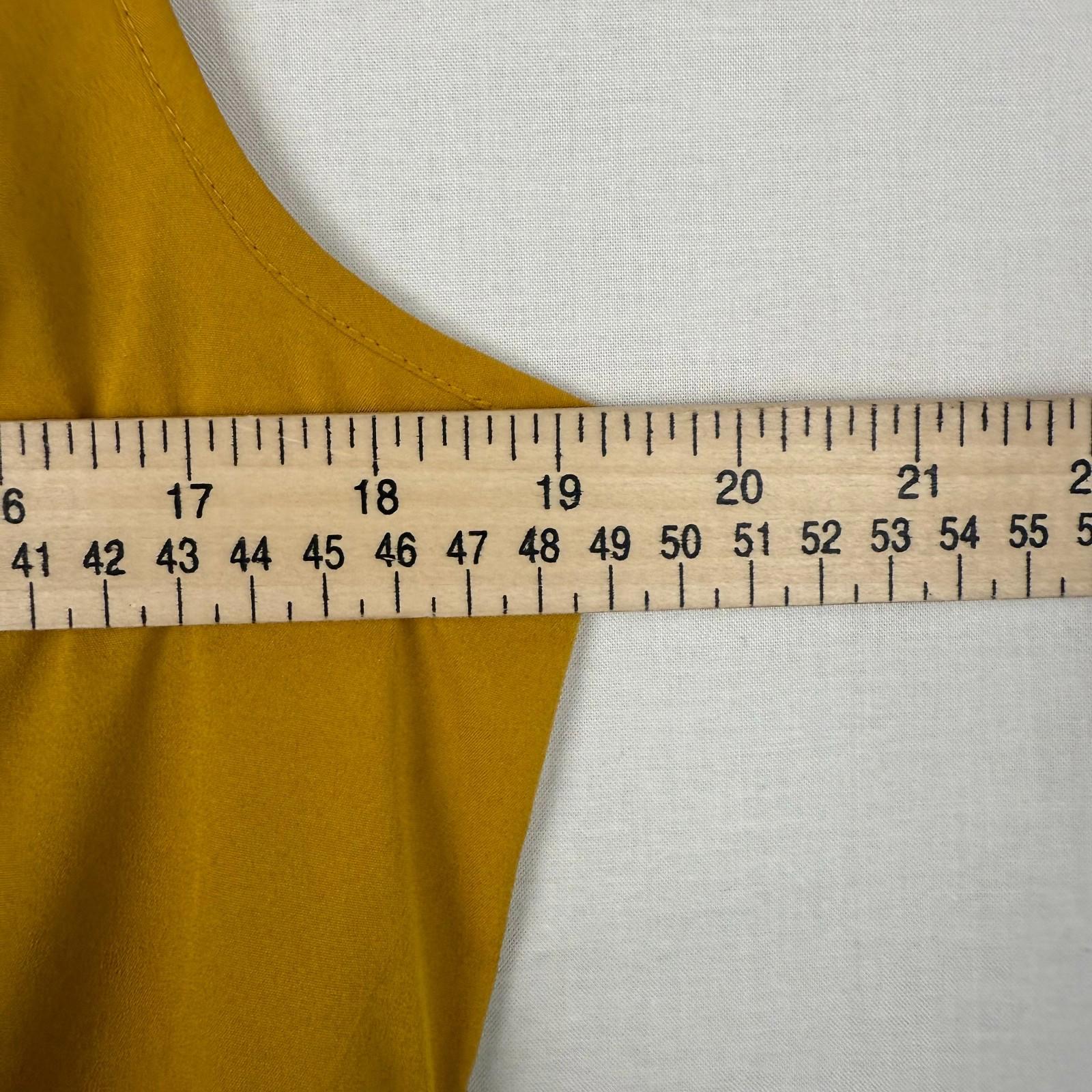 Banana Republic Womens Blouse Sz M 2-Tone Gold and White Polyester Sleeveless