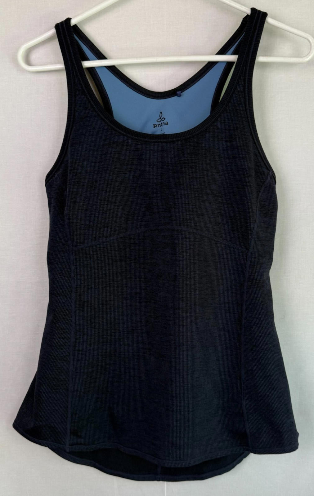 PrAna Tank Top Womens Sz M Cut Out Open Back Fitted Workout Lightly Padded Bra