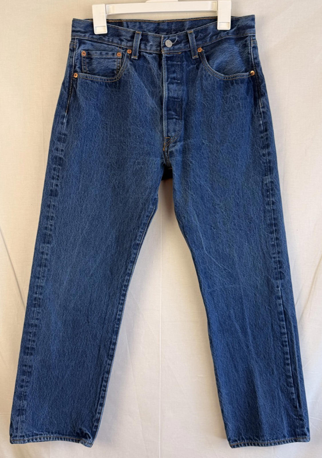 Levi's Men's 501 Jeans Blue Classic Button Fly Size 34x32 (actual 32x30)